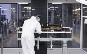 Rolls-Royce Clean Room